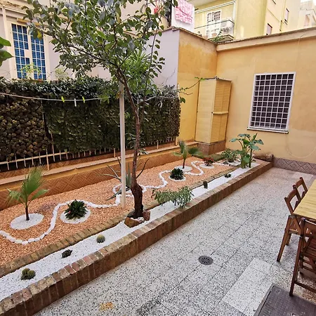 Rose Apartment *